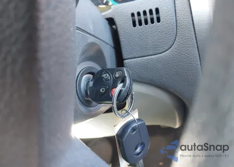 2010 Ford Fusion S из США, поврежденный, VIN 3FAHP0GA5AR236941